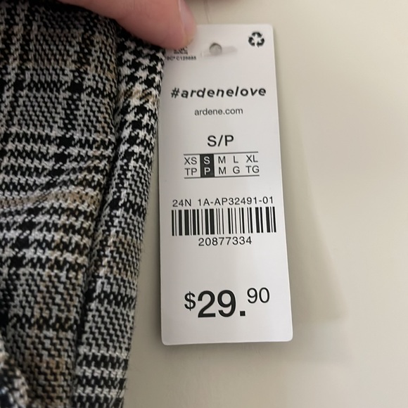 Vintage Style Plaid Jumpers - Picture 5 of 6